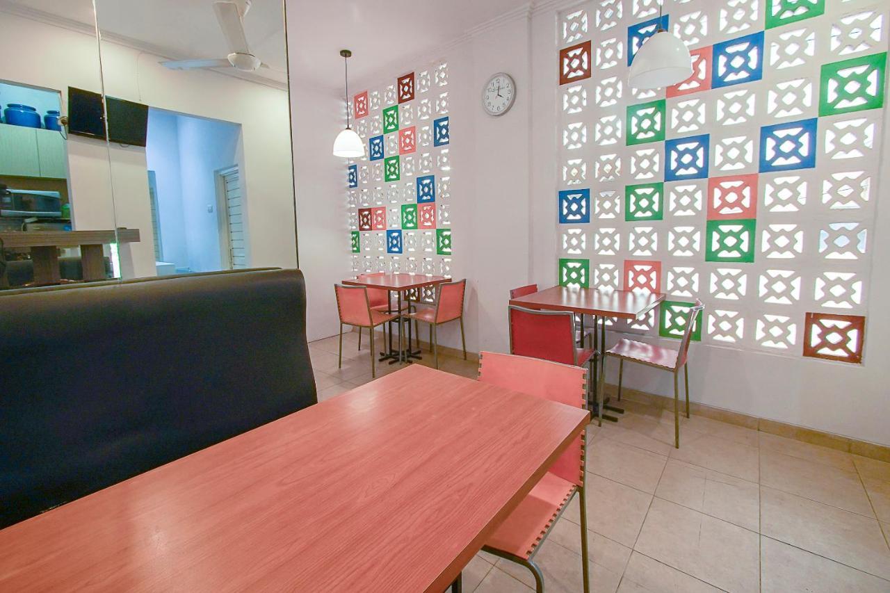 Urbanview Hotel Fiffa Kauman Malang Luaran gambar